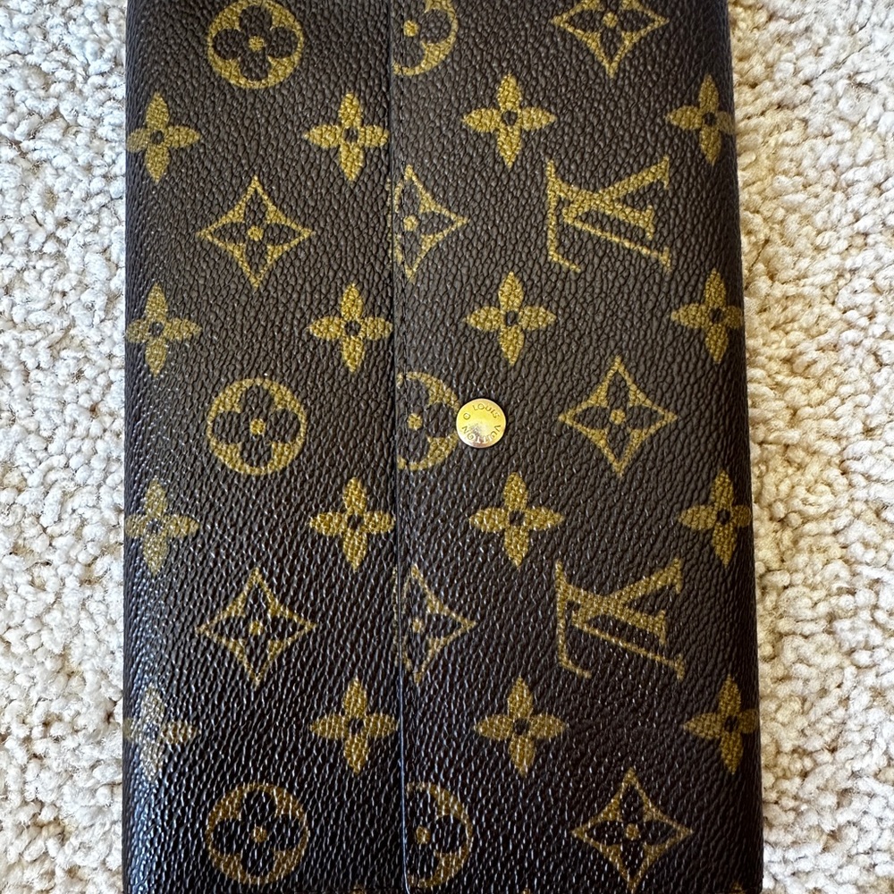 Louis Vuitton Sarah Wallet